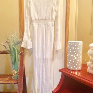 Long sleeved maxi dress.